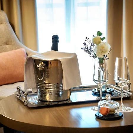 Hotel Hospes Palacio De Arenales&spa 5*