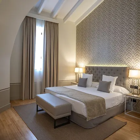 Hospes Palacio De Arenales&spa Caces