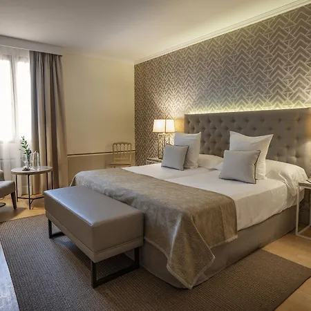 Hospes Palacio De Arenales&spa Hotel Caces