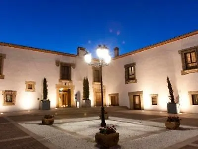 Hospes Palacio De Arenales & 5* Caces