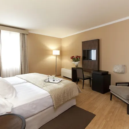 מלון Hospes Palacio De Arenales & Caces