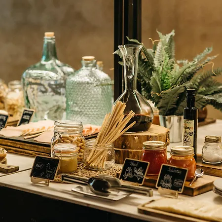 Hotel Hospes Palacio De Arenales & Caces