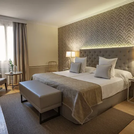 Hospes Palacio De Arenales & Hotel 5*