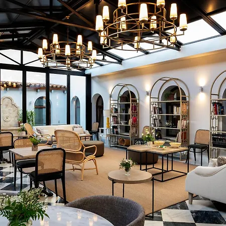 Hospes Palacio De Arenales & 5*