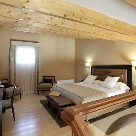 Hotel Hospes Palacio De Arenales&spa Caces