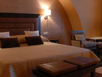 Hospes Palacio De Arenales & Hotel