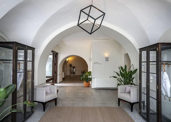 Отель Hospes Palacio De Arenales & Касерес