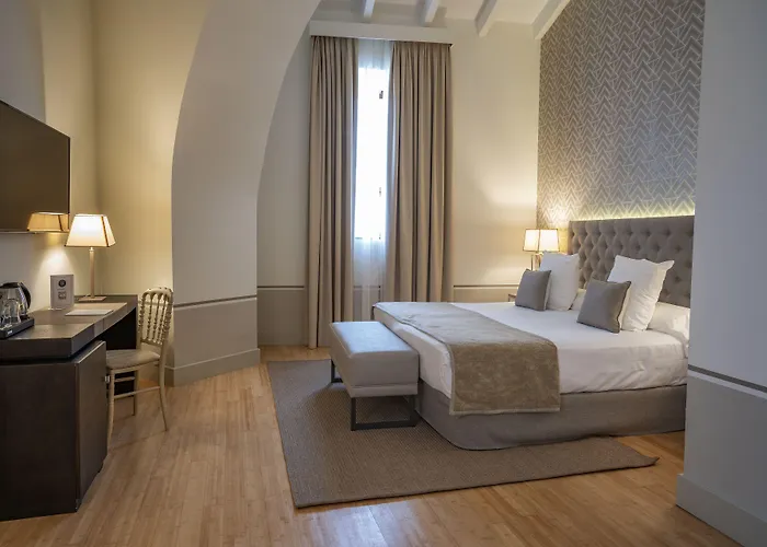 Отель Hospes Palacio De Arenales & 5*