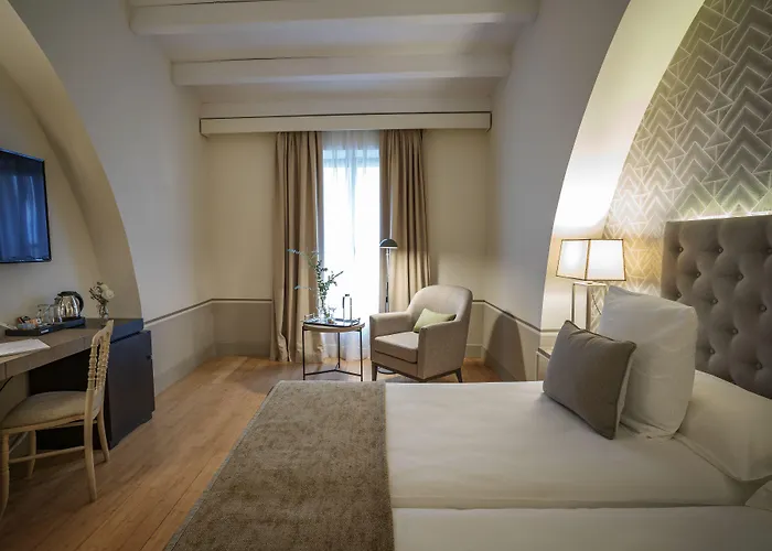 Hospes Palacio De Arenales & Caces